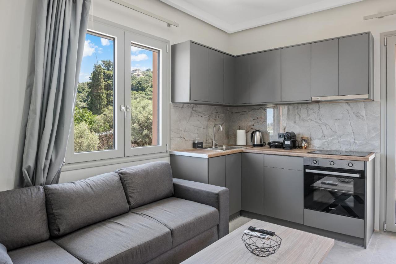 Robin'S Aparthotel Apolpaina ภายนอก รูปภาพ