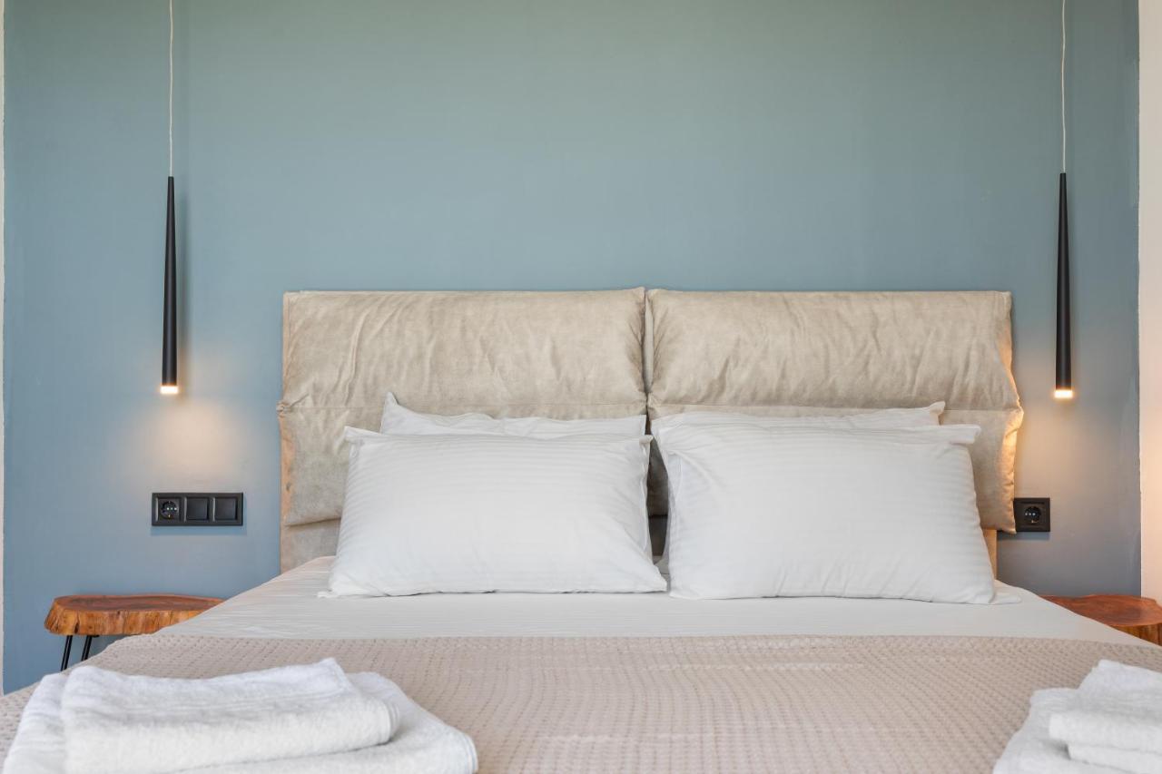 Robin'S Aparthotel Apolpaina ภายนอก รูปภาพ