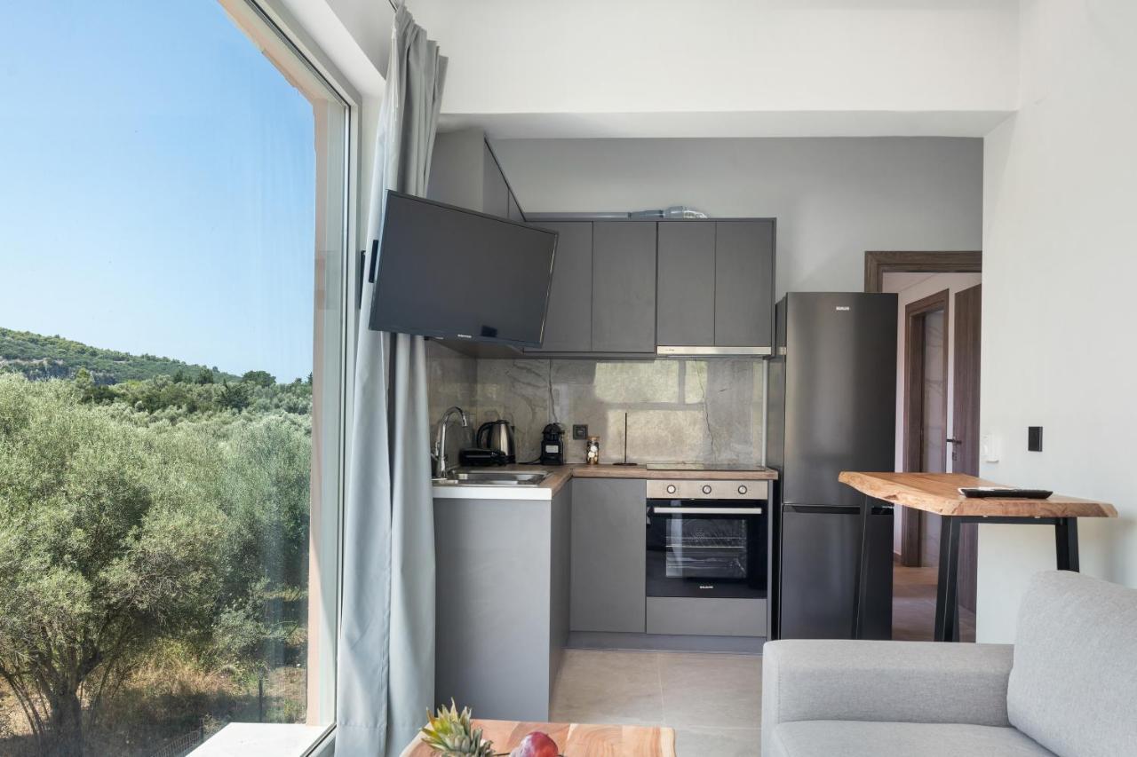 Robin'S Aparthotel Apolpaina ภายนอก รูปภาพ